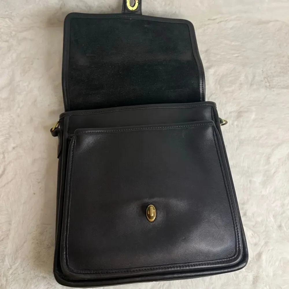 Vintage Coach 5130 Station Black Leather Crossbody Bag Purse